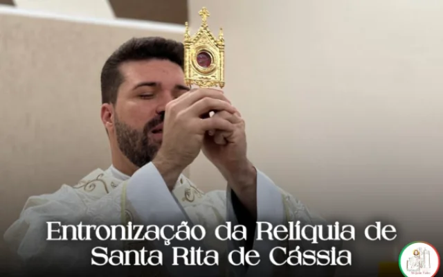 Comunidade São José celebra a Entronização da Relíquia de Santa Rita de Cássia