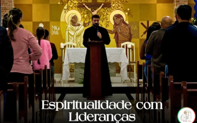 Espiritualidade com Lideranças reúne fiéis na Comunidade Rosa Mística