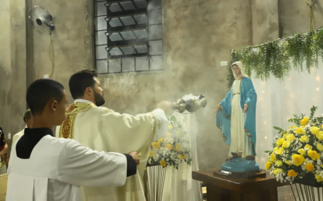Festa Litúrgica em Honra a Nossa Senhora das Graças